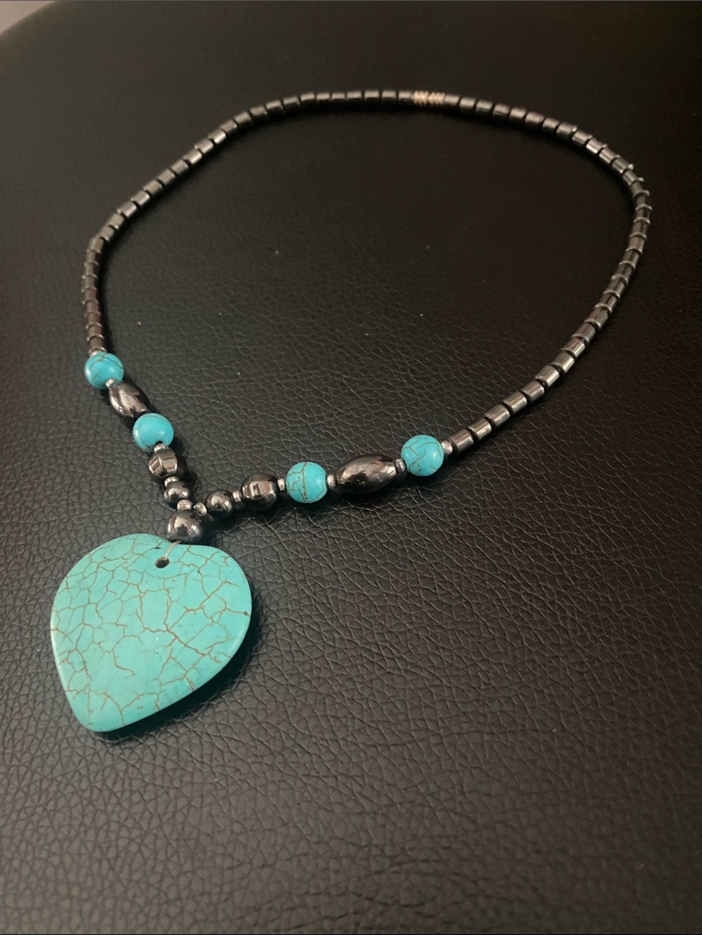 Turquoise Beaded Heart Necklace vintage Sanyo Domingo 1970